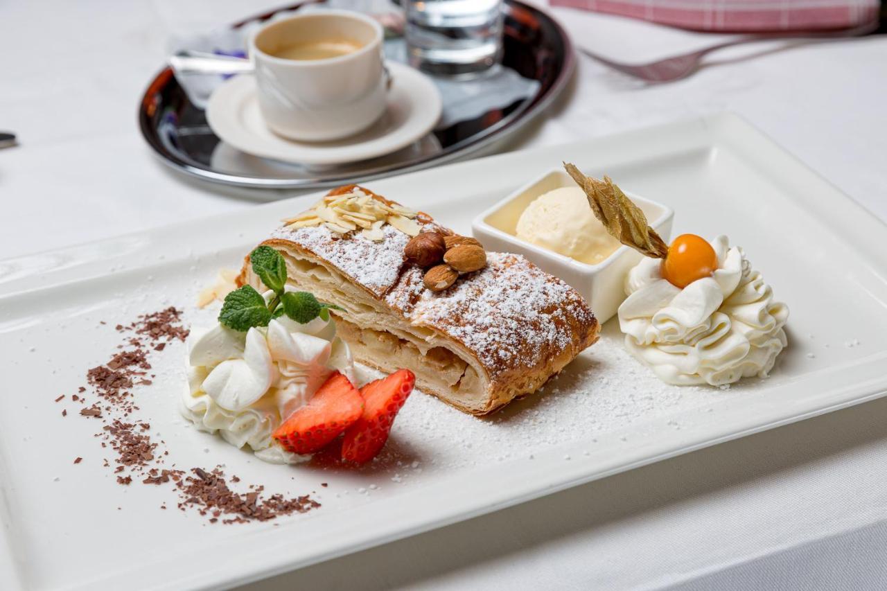 Restaurant Gaestehaus Wiesenheim 유던스 외부 사진