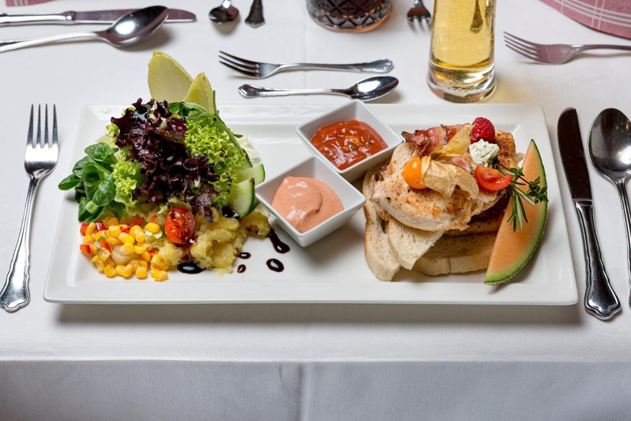 Restaurant Gaestehaus Wiesenheim 유던스 외부 사진