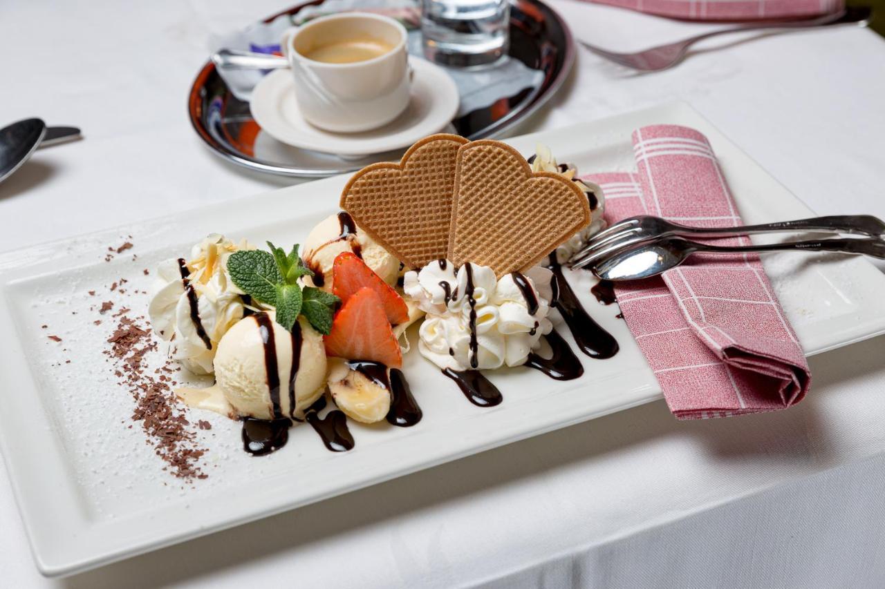 Restaurant Gaestehaus Wiesenheim 유던스 외부 사진
