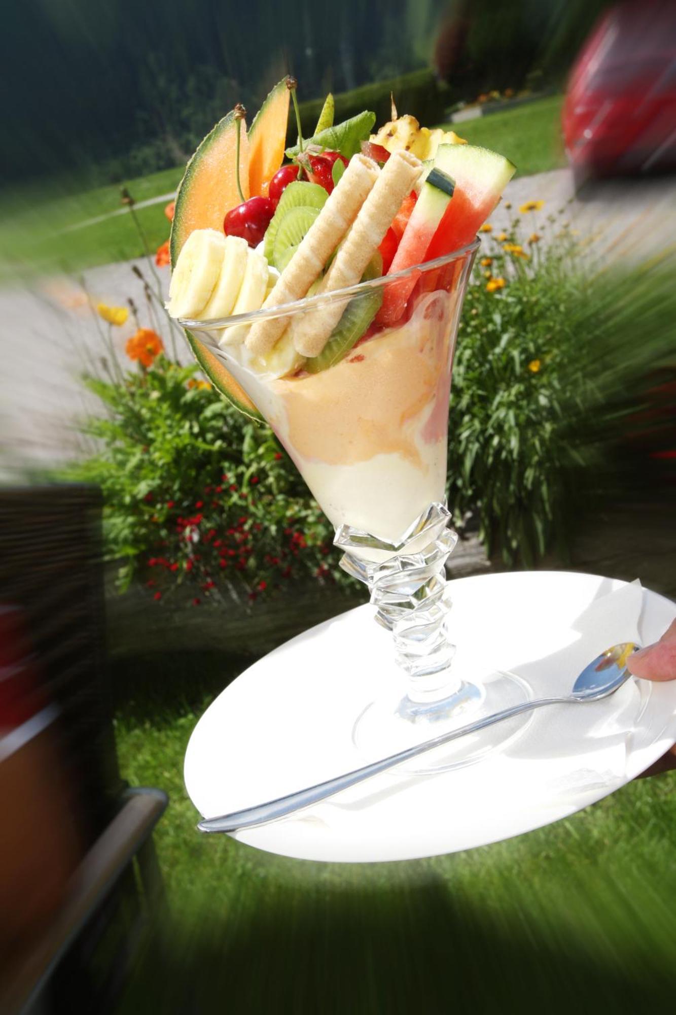 Restaurant Gaestehaus Wiesenheim 유던스 외부 사진