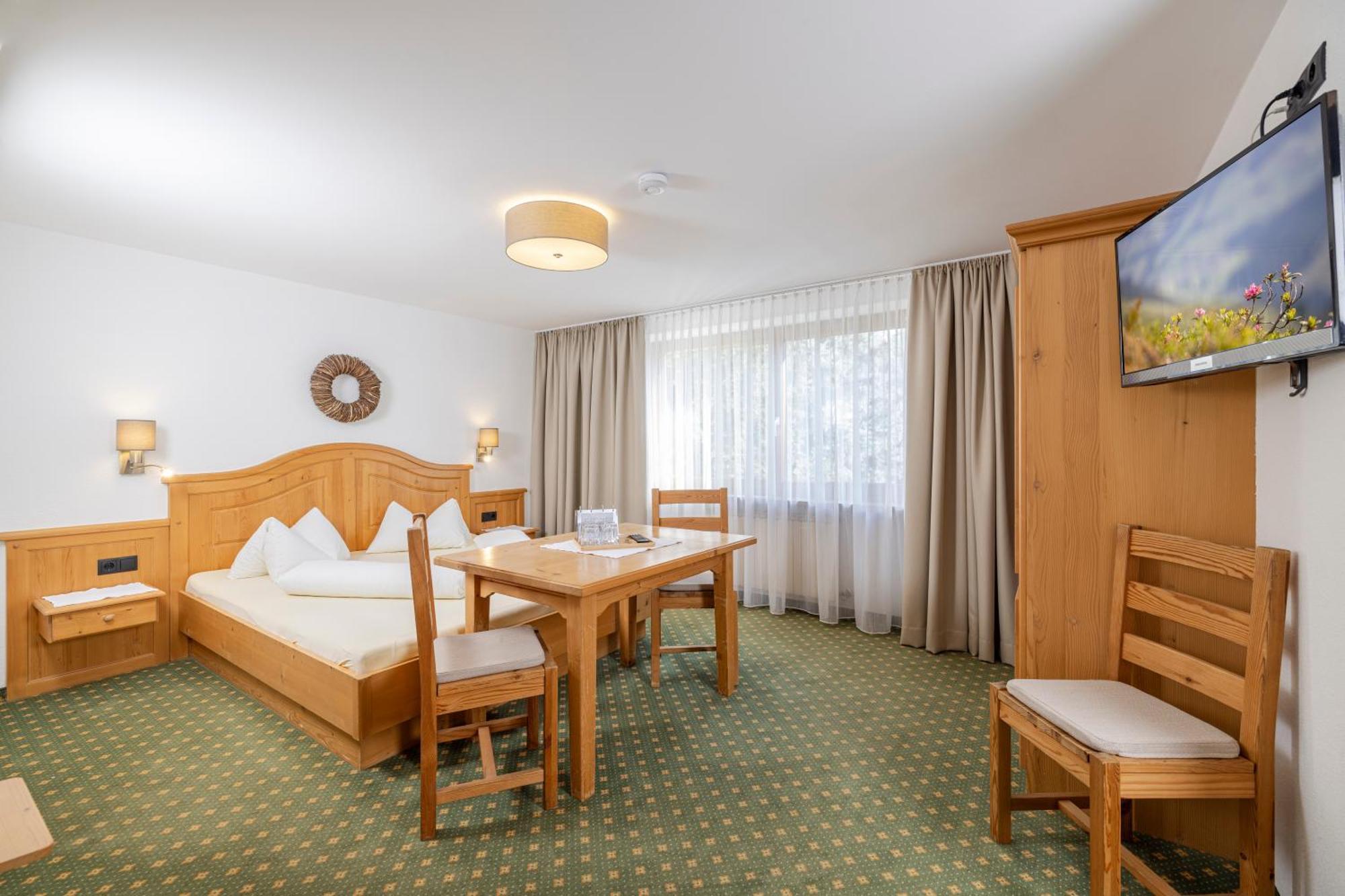 Restaurant Gaestehaus Wiesenheim 유던스 외부 사진