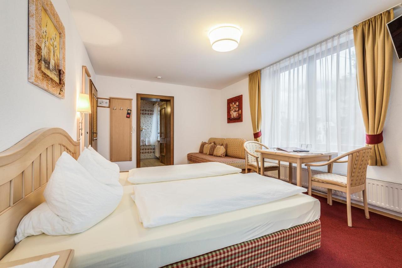 Restaurant Gaestehaus Wiesenheim 유던스 외부 사진