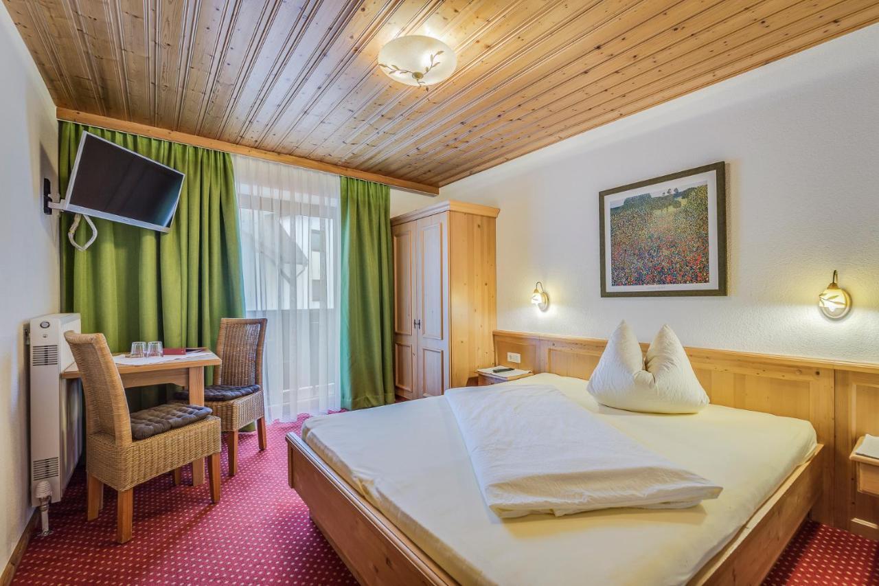 Restaurant Gaestehaus Wiesenheim 유던스 외부 사진